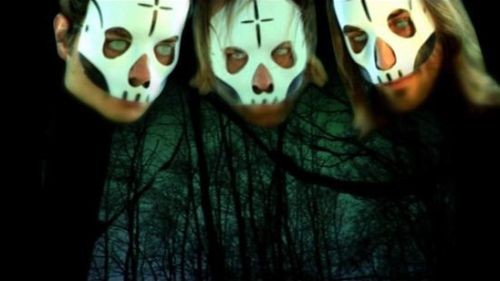 Nel giardino dei fantasmi // Tre allegri ragazzi morti